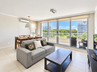 ALQUILER DE TEMPORADA APARTAMENTO  2 DORMITORIOS EDIFICIO OCEAN DRIVE PLAYA BRAVA PUNTA DEL ESTE