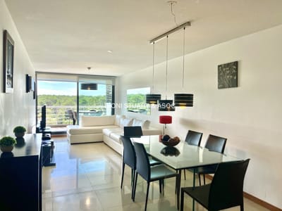 VENTA APARTAMENTO 2 DORMITORIOS - EDIFICIO TRESSESENTA - PUNTA DEL ESTE