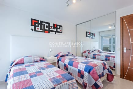 Apartamento en Alquiler Invernal - Anual - Temporada - Edificio Miami Boulevard I - Playa Mansa - Punta del Este