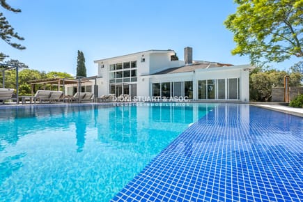 MEGA CASA EN EL GOLF - IMPESIONANTE