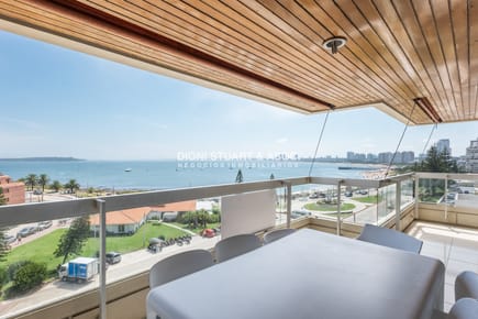 APARTAMENTO EN ALQUILER ANUAL - INVERNAL O DE TEMPORADA - 4 DORMITORIOS Y DEPENDENCIA - CON PARRILLERO - EDIFICIO EL TORREON - PLAYA MANSA