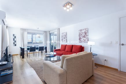 APARTAMENTO EN VENTA 3 DORMITORIOS CON PARRILLERO - RECICLADO - EDIFICIO CAP BRETON - PLAYA MANSA