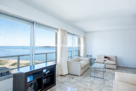 VENTA APARTAMENTO 2 DORMITORIOS VISTA AL MAR PLAYA MANSA -  TODOS LOS AMENITIES - COMPLEJO LINCOLN CENTER