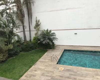 VENDO CASA CHACARILLA SURCO CON  DEPARTAMENTOS INDEPENDIENTES