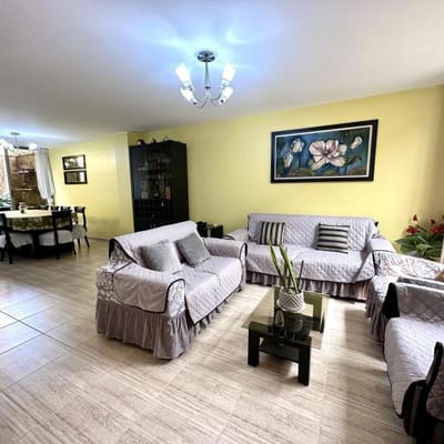 VENTA DE CASA EN  AA