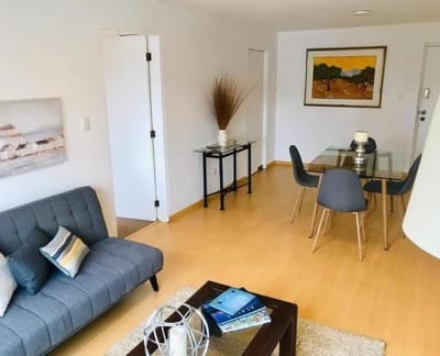 SE ALQUILA  DORMITORIO AMOBLADO