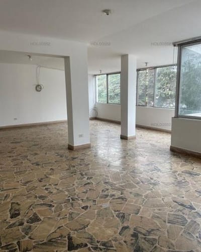 ALQUILO en LA MOLINA  EXCELENTE ESPACIO PARA OFICINA ADMINISTRATIVA