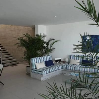 Vendo en Playa La Honda  Linda Casa de Playa Frente Al Mar