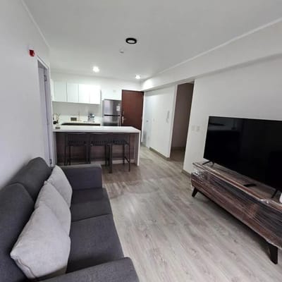 SE VENDE o ALQUILA DEPARTAMENTO  DE M  EDIFICIO PLAZA    SAN ISIDRO