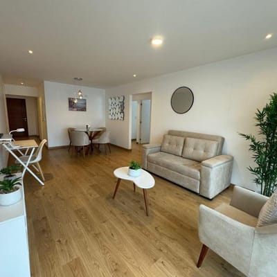 SE VENDE  BELLO DPTO DE M ubicado en  la Av La Paz en Miraflores
