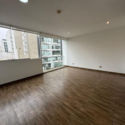 SE VENDE DPTO DE M EN MUY BUENA UBICACIN CALLE EL ROSARIO MIRAFLORES