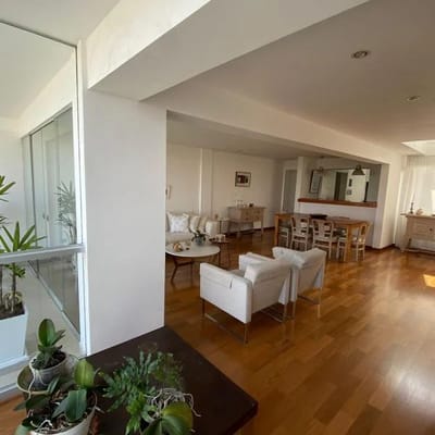 VENDO PENTHOUSE de  M COMO NUEVO CON PISCINA EN MIRAFLORES