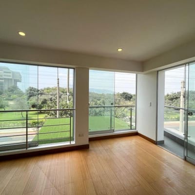 EN VENTA  Hermoso Triplex  Frente pentagonito  San Borja