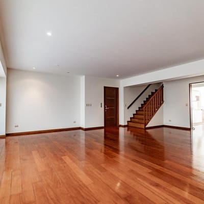 VENDO DUPLEX EN MIRAFLORES  MALECON ARMENDARIZ
