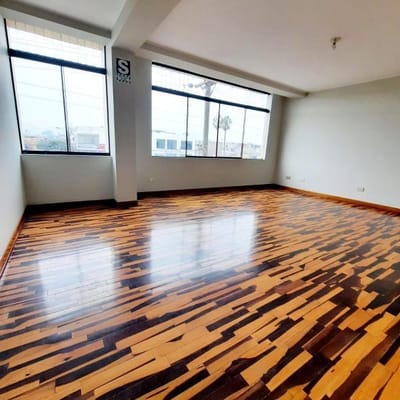 LA MOLINA OFICINA EN ALQUILER   y Local Comercial