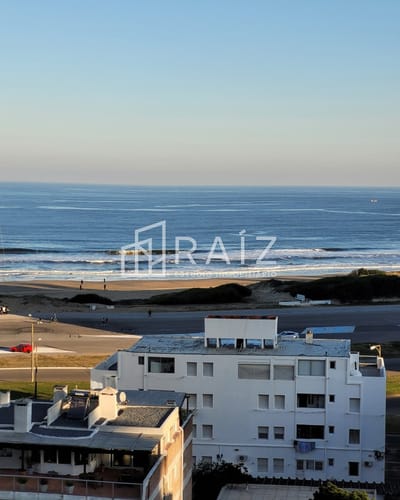EXCELENTE PARA DISFRUTAR  A PASITOS DEL MAR!!