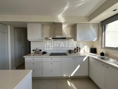 VENTA APARTAMENTO 4 DORMITORIOS + DEPENDECIA Y GYM PROPIO PLAYA BRAVA