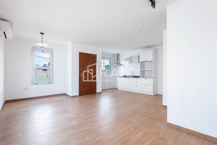 CASA EN VENTA DE 3 DORMITORIOS - Altos de la Laguna - Maldonado