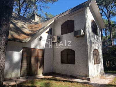 VENTA CASA PINARES 3 DORMITORIOS PINARES
