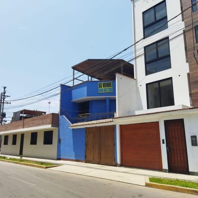 VENDO AMPLIA Y HERMOSA CASA  CHANCAY