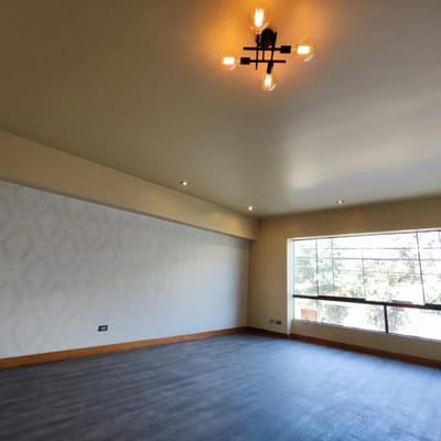 VENTA DE DEPARTAMENTO EN SURCO  URB EL DERBY  CALLE LA CONQUISTA