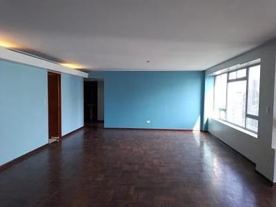 Venta de Amplio y Luminoso Departamento en Magdalena Lmite con San Isidro