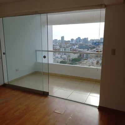 Departamento  dormitorios  cochera piso  Parque Castilla Lince