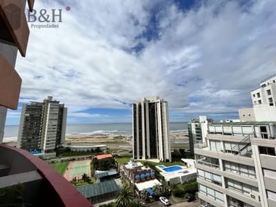 Apartamento 2 dormitorios con terraza a pasos del mar