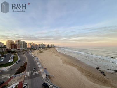 Apartamento en Peninsula, 4 dormitorios