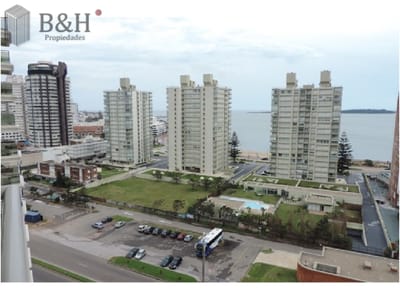 Apartamento en Brava - Punta del Este- Torre de 5 estrellas