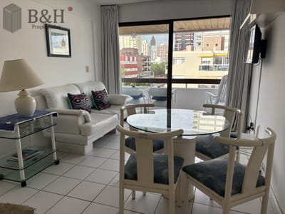 Apartamento de 2 dormitorio - En Península con parrillero exclusivo en la terraza