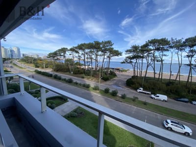 Apartamento en Mansa frente al mar - Punta del Este