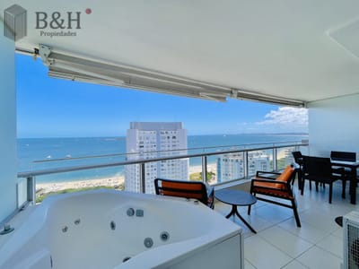 Excelente Apartamento de 2 Dormitorios con Vista al Mar, Playa Mansa