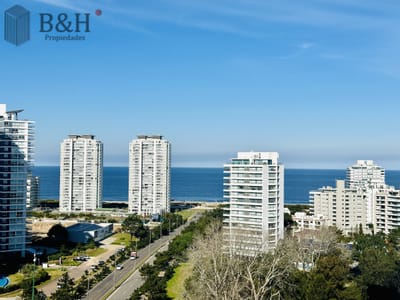 Apartamento de 3 Dormitorios en Playa Brava, Ocean Drive