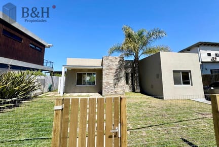 Excelente casa en Alquiler de temporada en Manantiales.