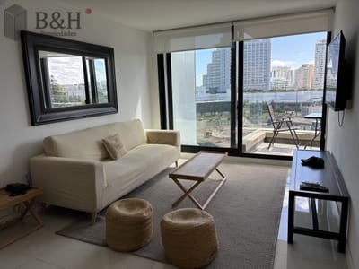 Venta - Parada 3 Mansa. Av. Chiverta casi a estrenar