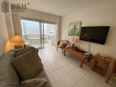 Apartamento 2 dormitorios en OPORTUNIDAD en la Brava!! con piscina