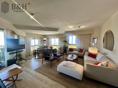 Venta apartamento de 3 dormitorios y 2 baños, Av Roosevelt Punta del Este