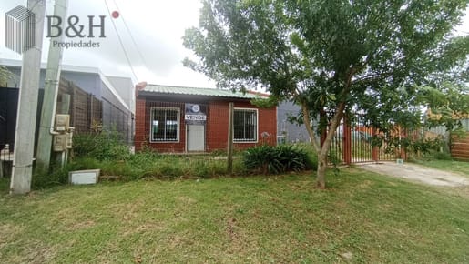SE VENDE CASA CON APARTAMENTO EN BARRIO MONTE HERMOSO