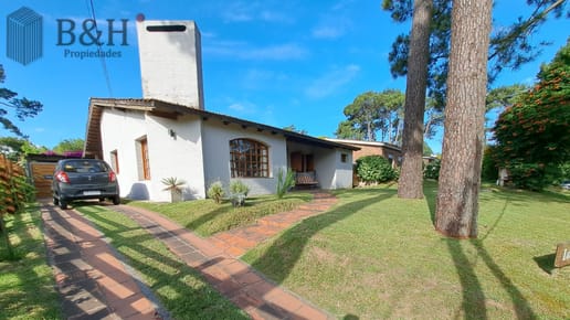 A la venta casa en pinares