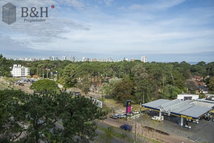 En reconocido complejo sobre Roosevelt, 4 dormitorios, vista despejada