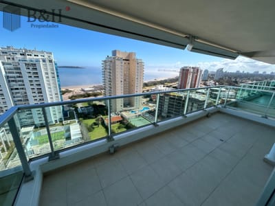 Venta Apartamento 2 dormitorios Playa Mansa Punta del Este