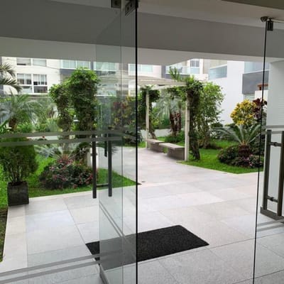 VENDO DEPARTAMENTO EN URBANIZACION LOS SAUCES GOLF LOS INCAS