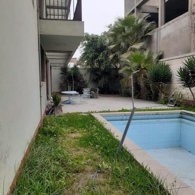 ESTOY EN VENTA CASA COMO TERRENOEN SAN BORJA  m Y FRENTE DE  m