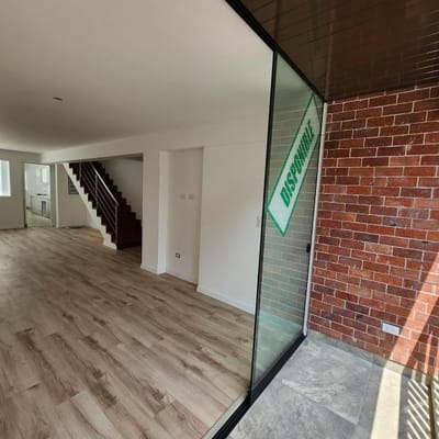Duplex de estreno en Las Gardenias Surco