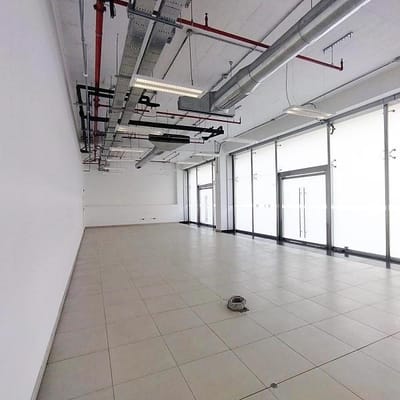 Local Comercial en alquiler   m  San Isidro