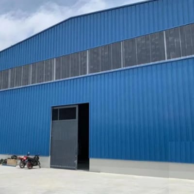 Local Industrial en alquiler   m  Av Los Eucaliptos