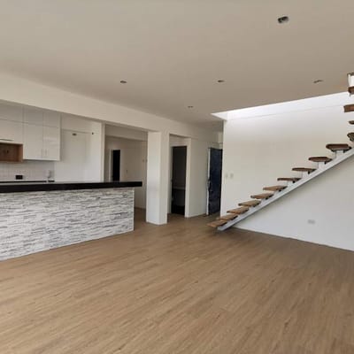 Vendo amplio Duplex de  dormitorios en el corazon de Miraflores a estrenar