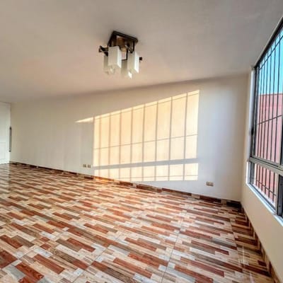 Vendo Flat Remodelado en Condominio Del Aire San Luis