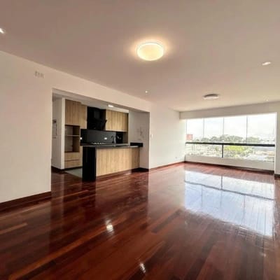 Vendo Lujoso Duplex de Estreno con Piscina Chacarilla